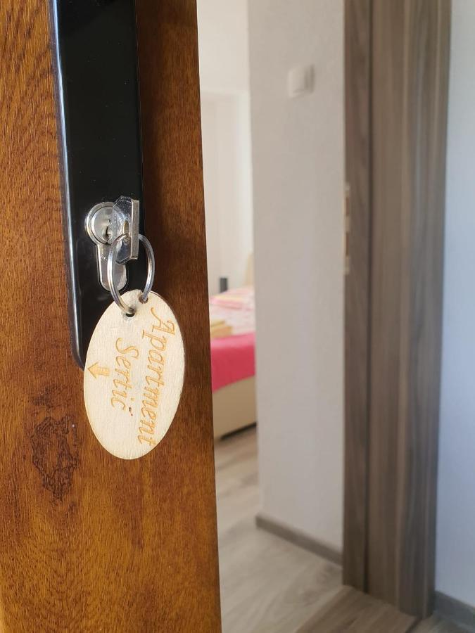Apartments Sertic 4 Stars Poljanak Esterno foto